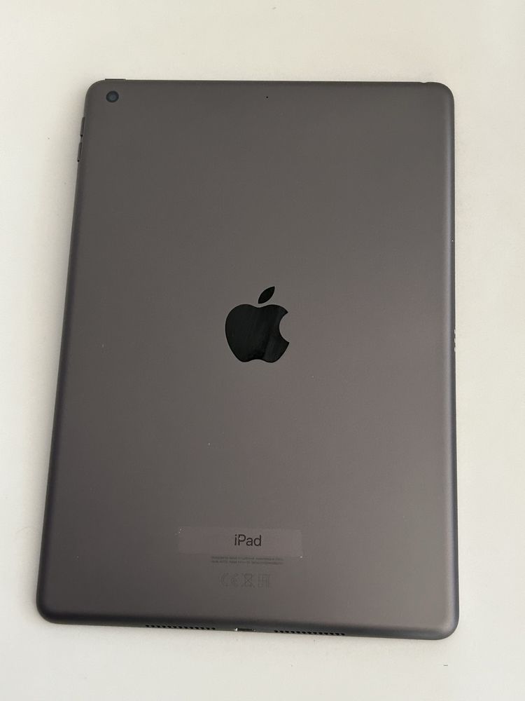 Apple iPad 8 A2270 Bez blokad! Bardzo ładny!