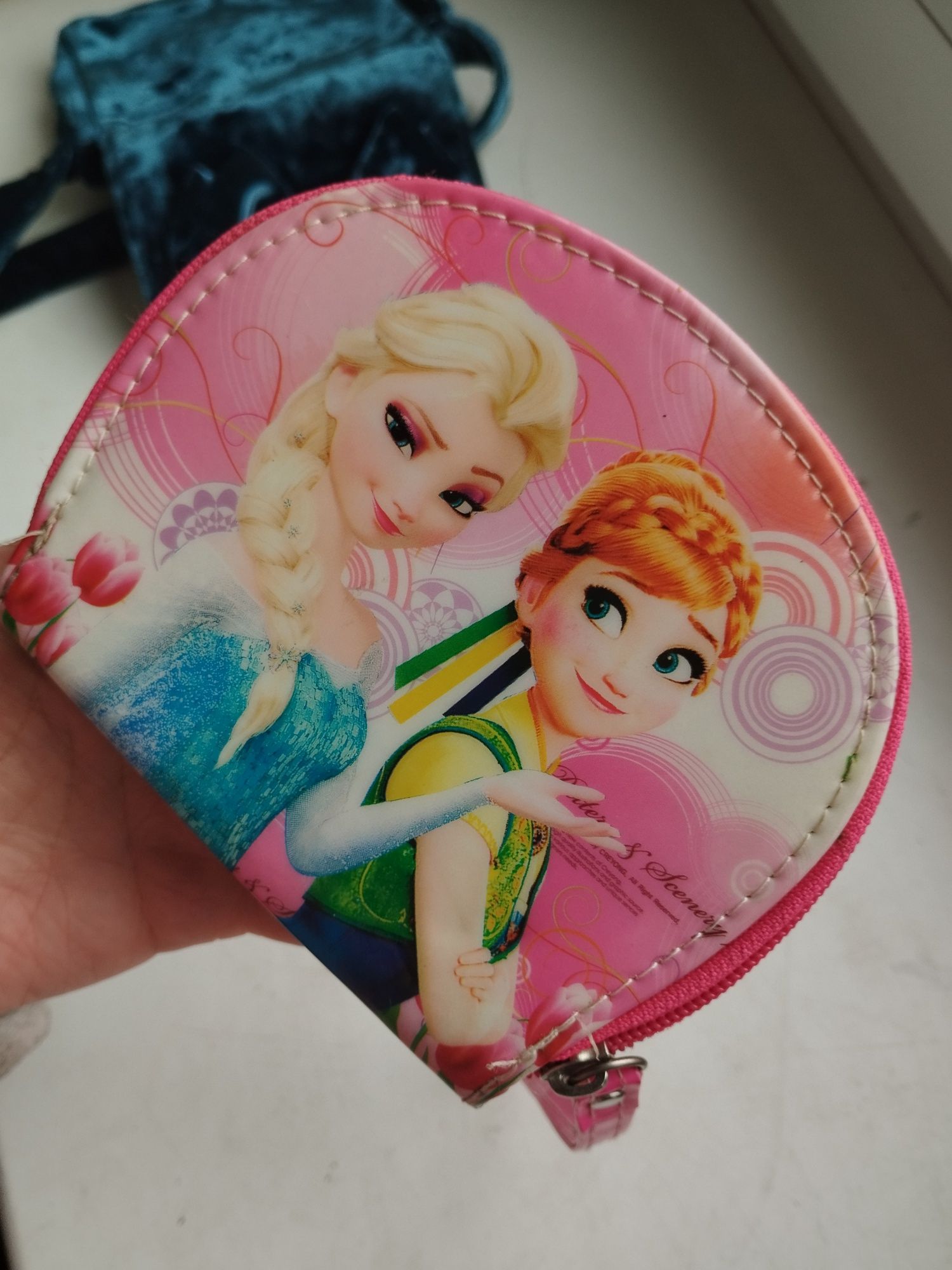 Продам дитячу сумочку та гаманець з Frozen крижане серце ціна за все