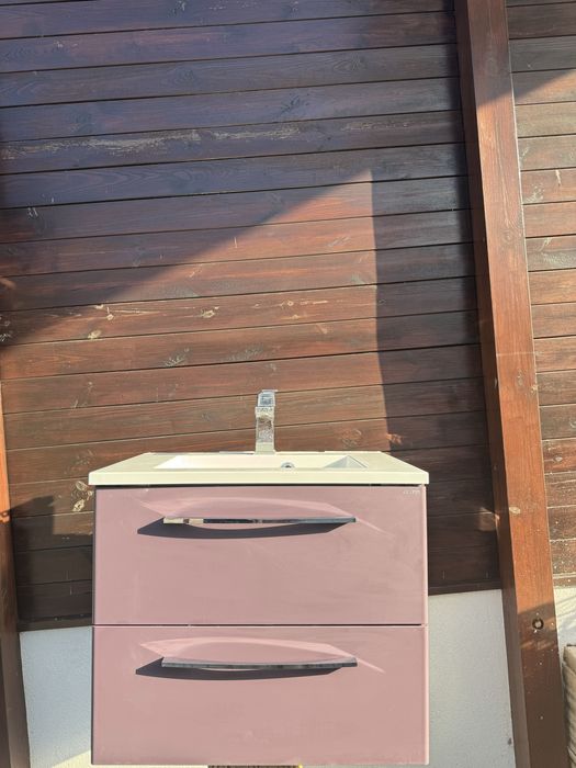 Elita szafka wisząca łazienkowa kompletna z umywalka i baterią groha