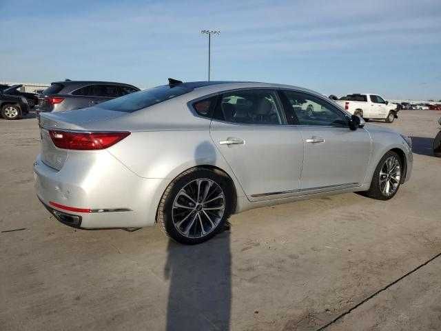 2018 Kia Cadenza Luxury