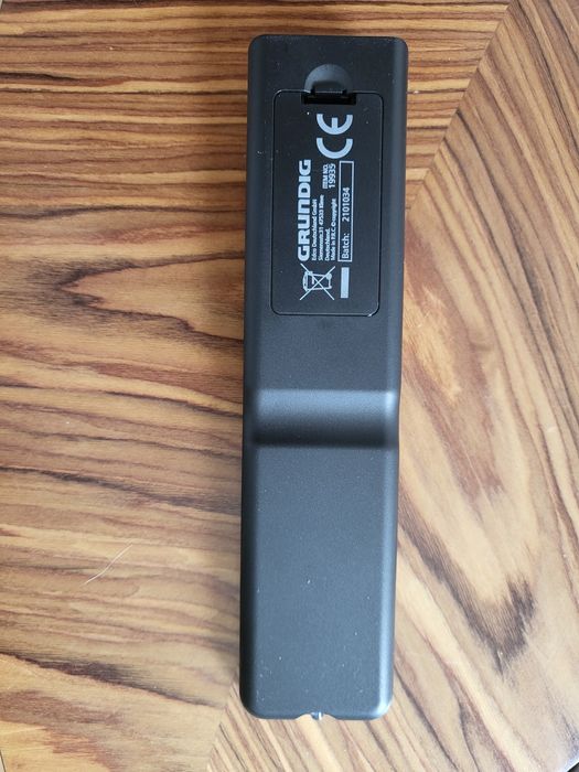 Pilot uniwersalny GRUNDIG 8 w 1