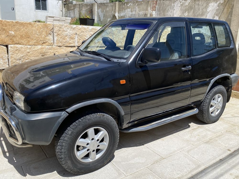 Ford maverick/ Nissan terrano 2