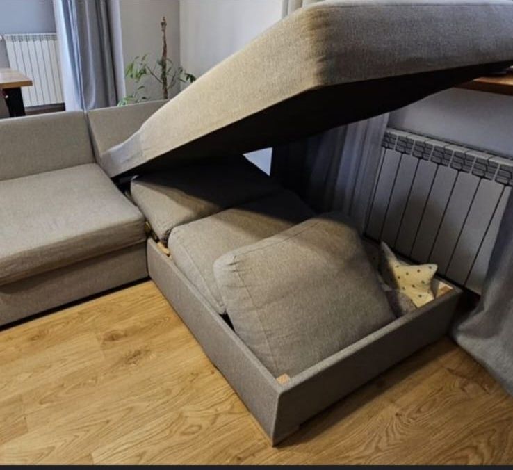 Sofa narożnik z funkcją spania / pojemnikiem na pościel