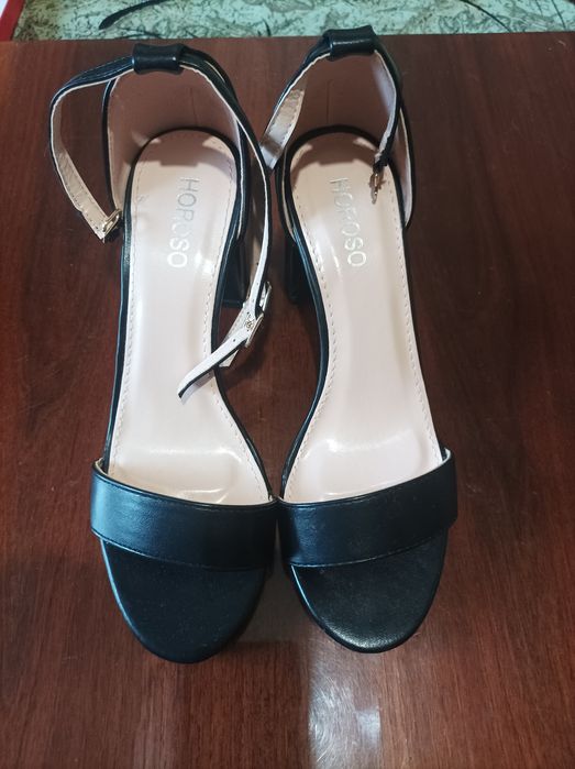 Новые босоножки, 38р.