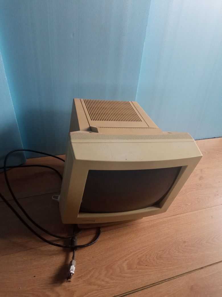 Монітор highscreen