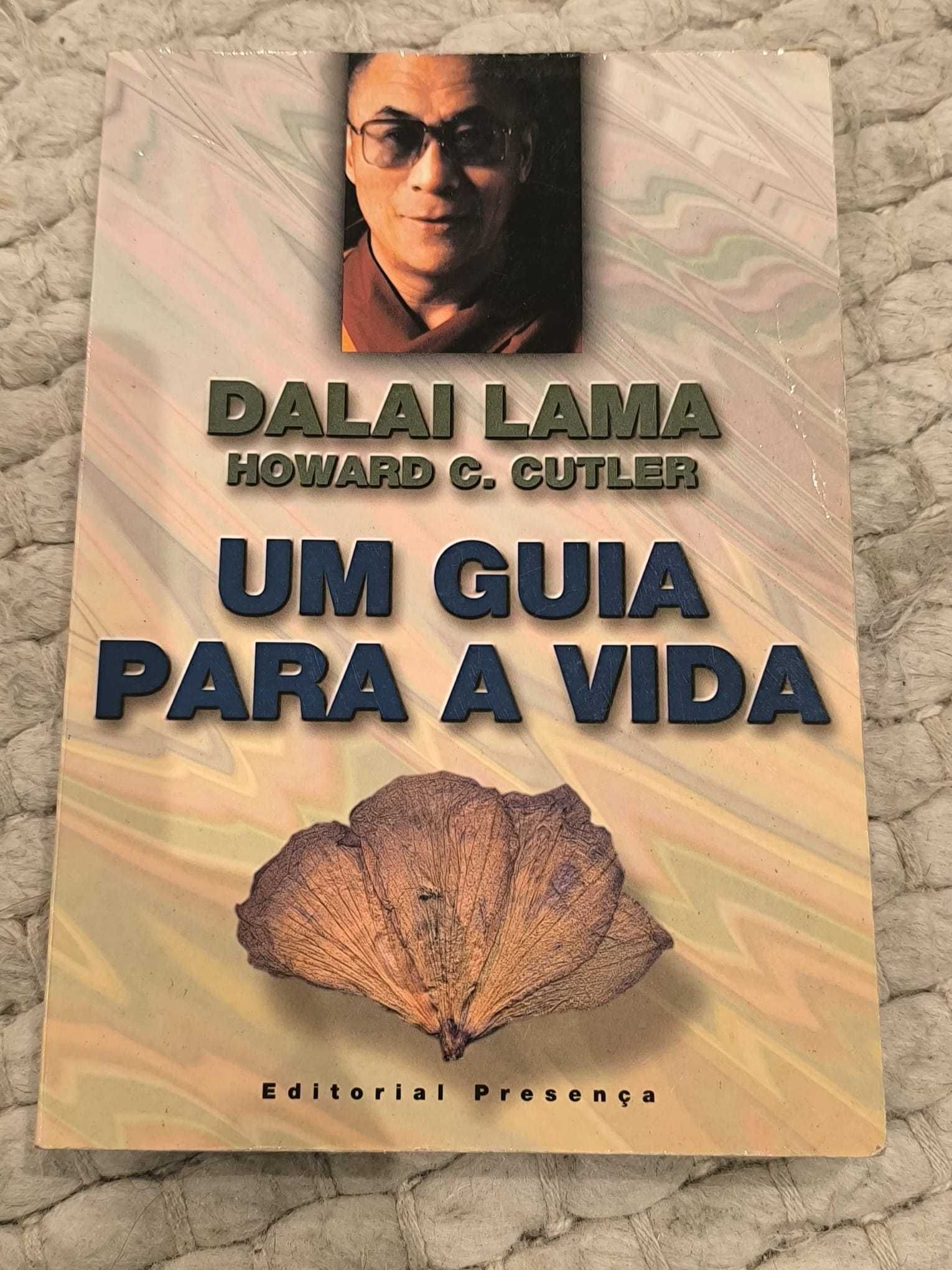 Livro "Um Guia para a Vida" de Howard Cutler e Dalai Lama