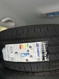 Goodyear EfficientGrip Performance 215/55 R17 98W XL