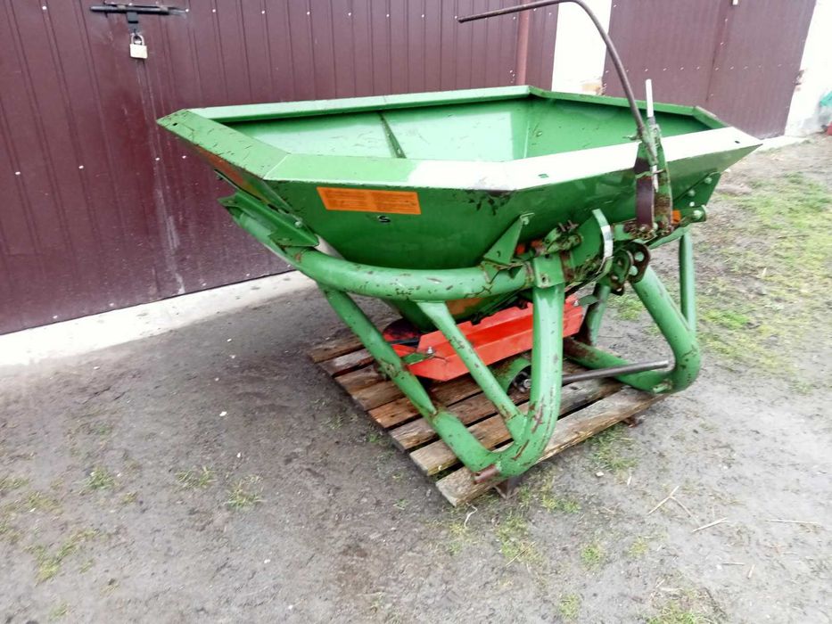 Rozsiewacz nawozów Amazone 603