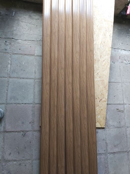 Плинтус Cezar пластиковый новый остаток