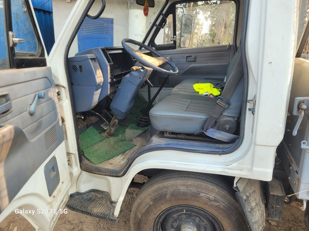 Carrinha isuzu NKR