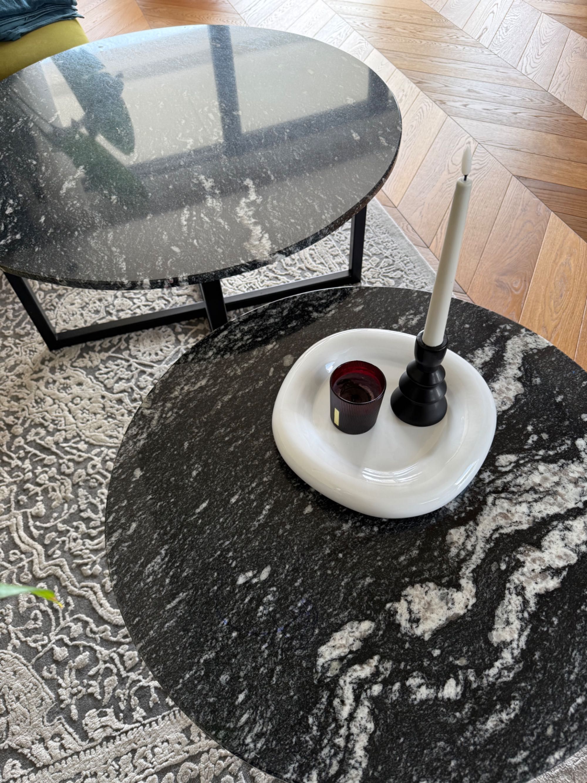 Nowe stoliki kawowe granitowy blat