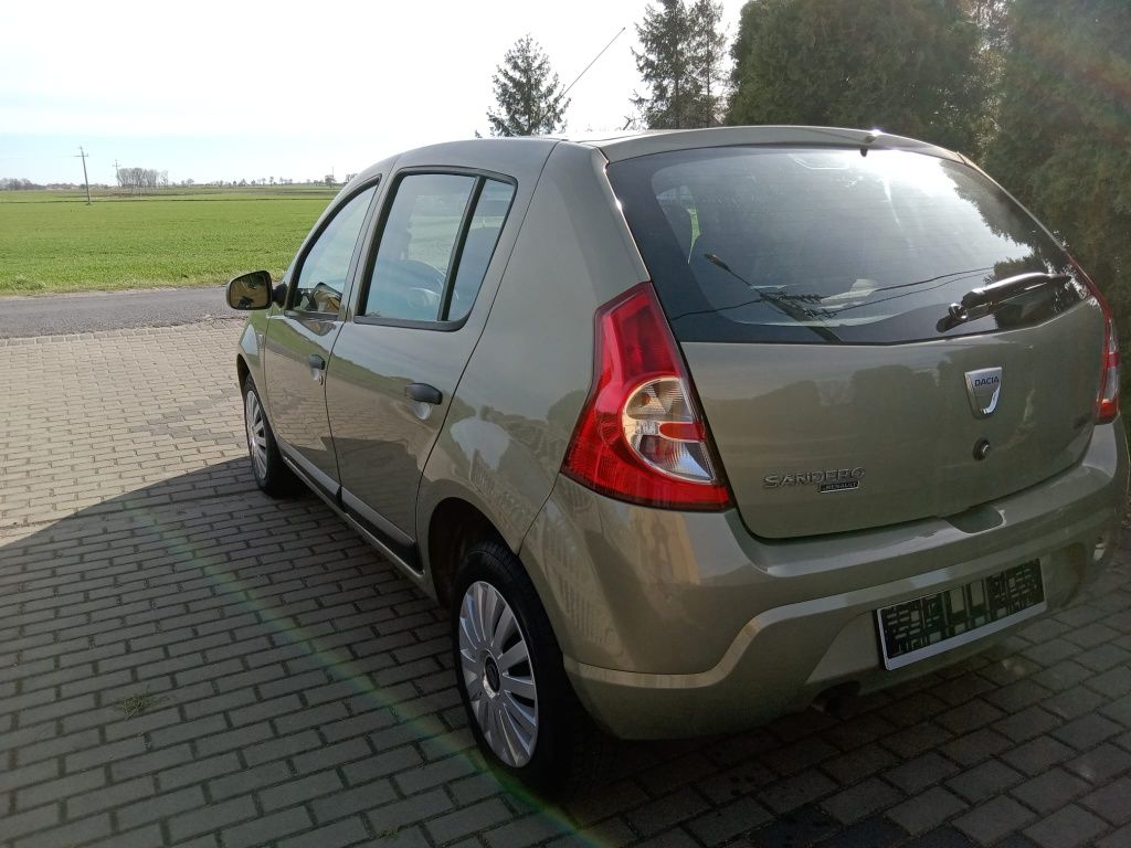 Dacia Sandero 1.6mpi klima z Niemiec oplacony