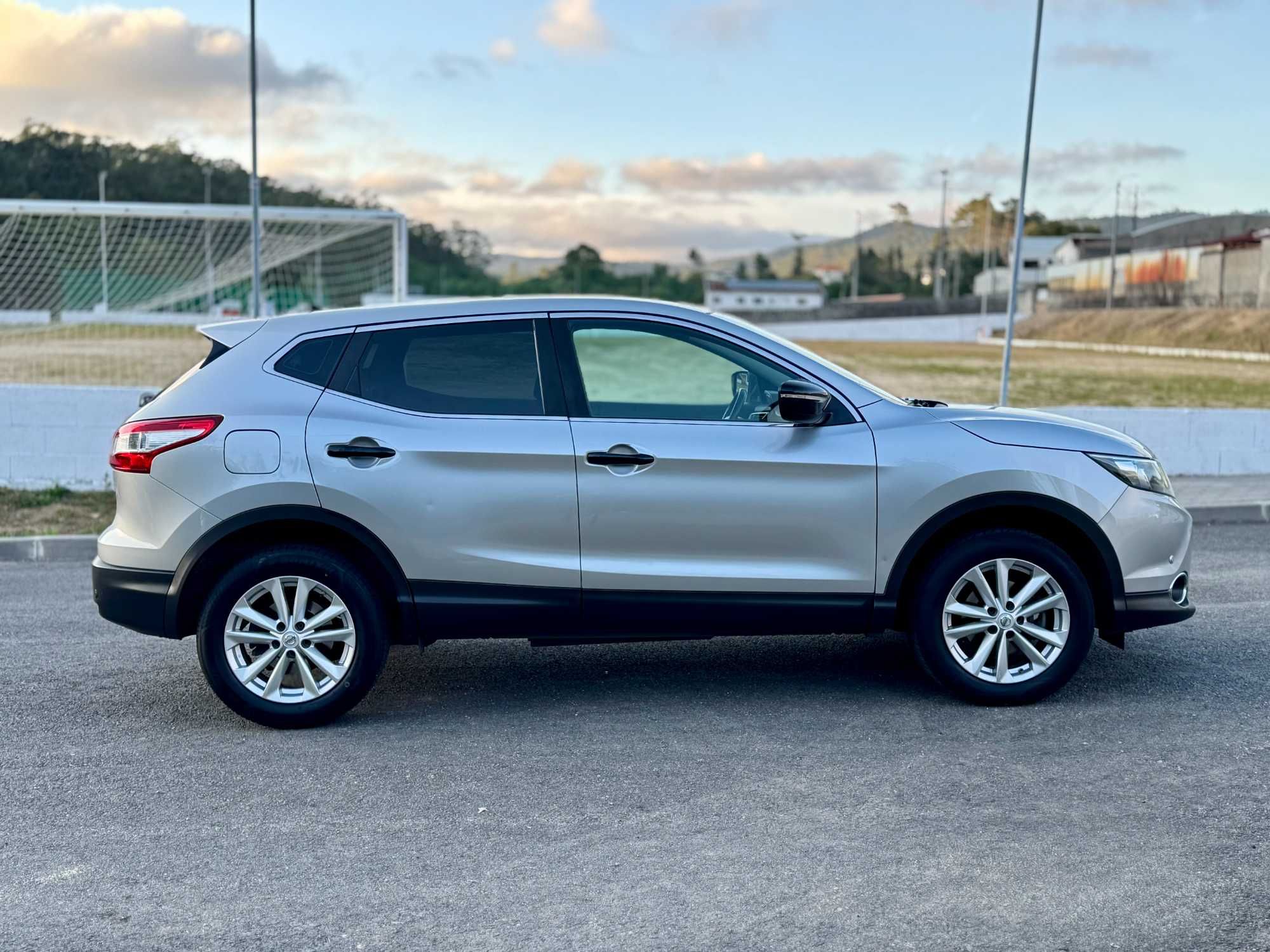Nissan Qashqai 1.6Dci N-Connecta - Trato de Financiamento