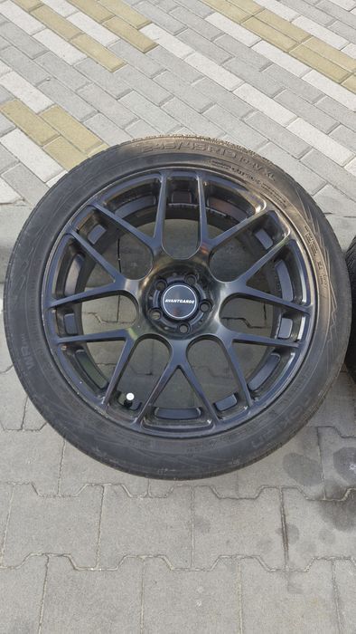 Комплект різношироких колес r19