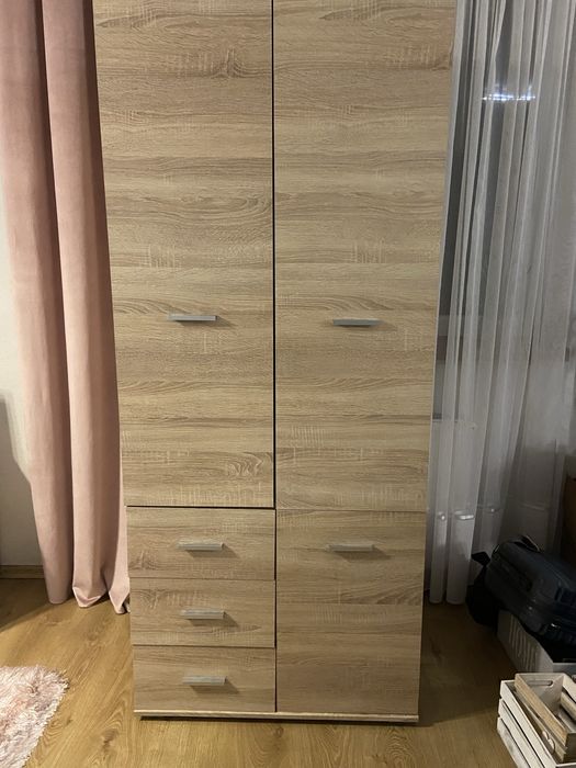 Szafa do pokoju.