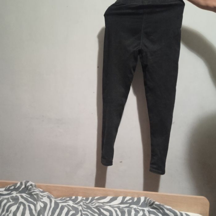 Продам  джинсы лёгкие