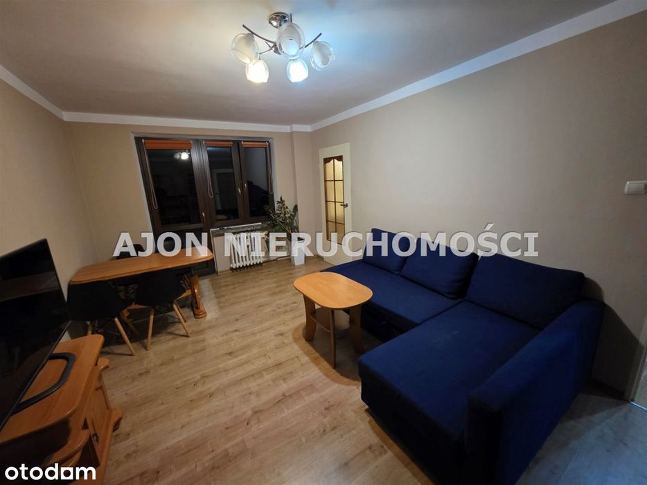 Kawalerka do wprowadzenia, umeblowana, wyposażona.