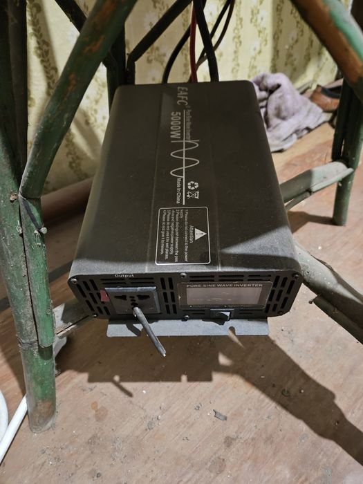 Инвертор EAFC 5000W 12В - 220В чистая синусоида