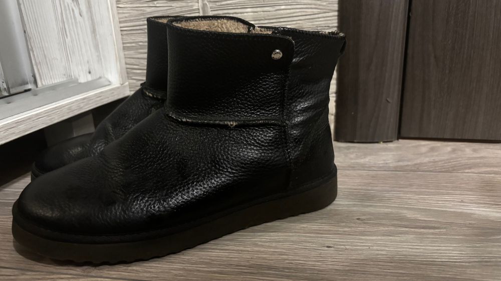 Жіночі угги Inblu шкіряні