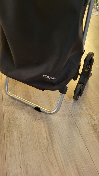 Wózek zakupowy na kołach