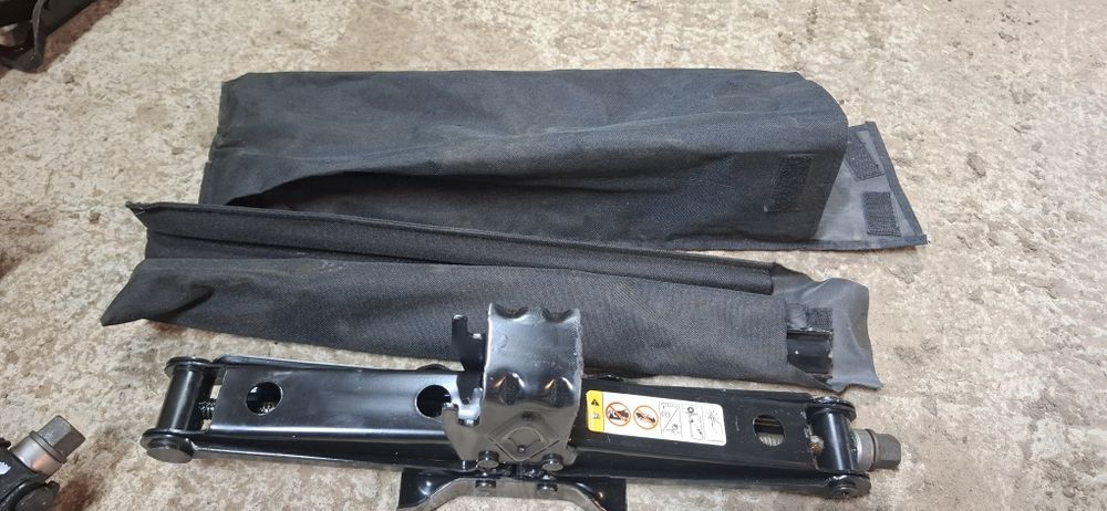 Podnośnik, lewarek jeep grand cherokee, chrysler