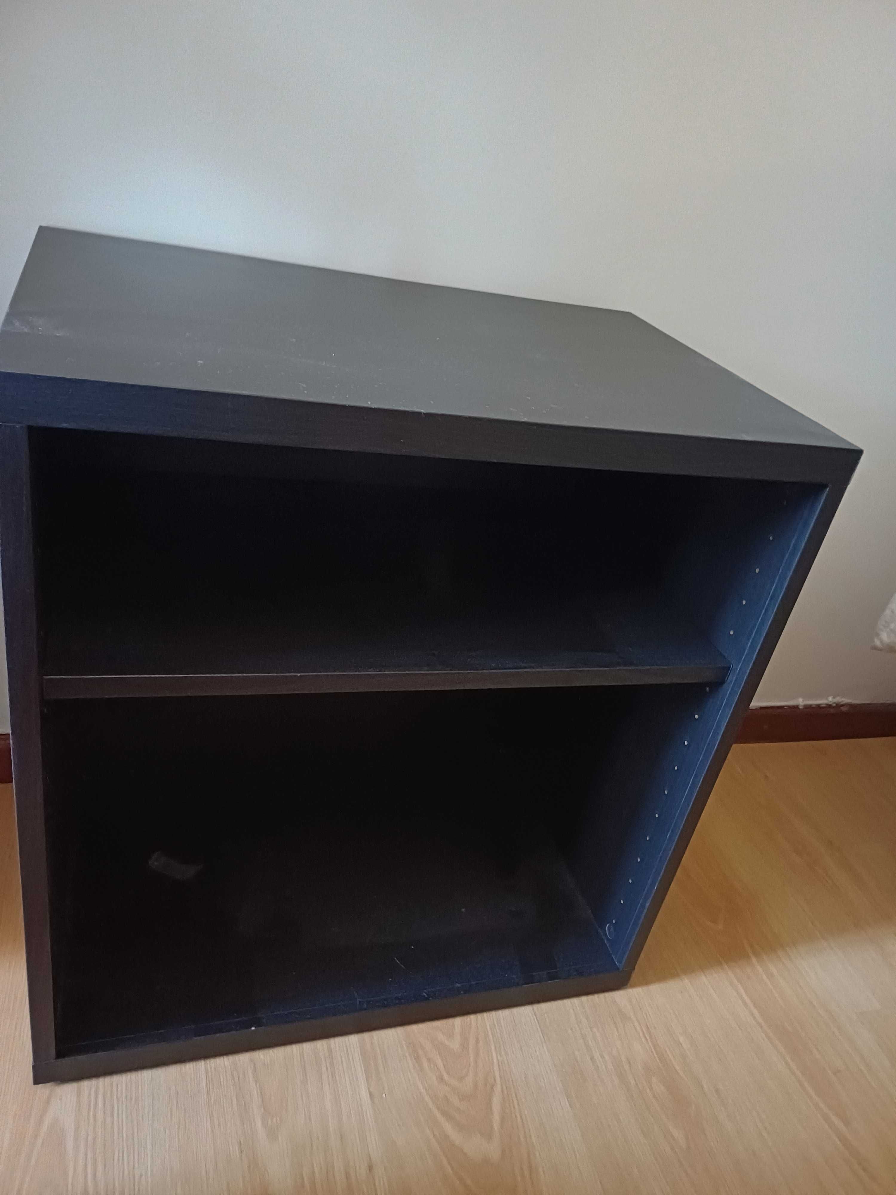 Movel castsnho escuro IKEA