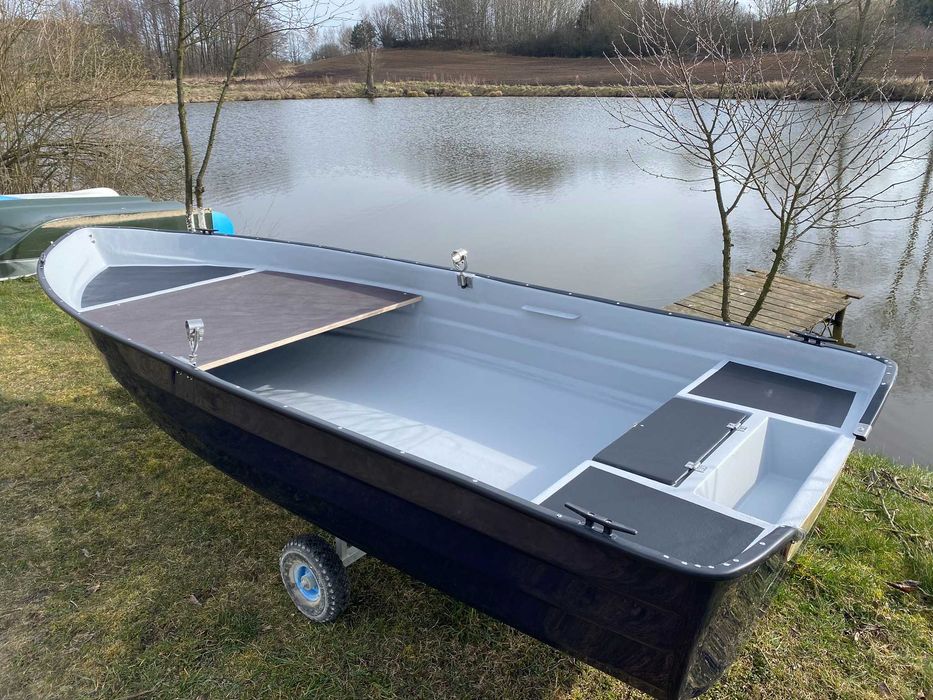 Łódź Łódka wędkarska wiosłowa Lobster 380 Z PLATFORMĄ