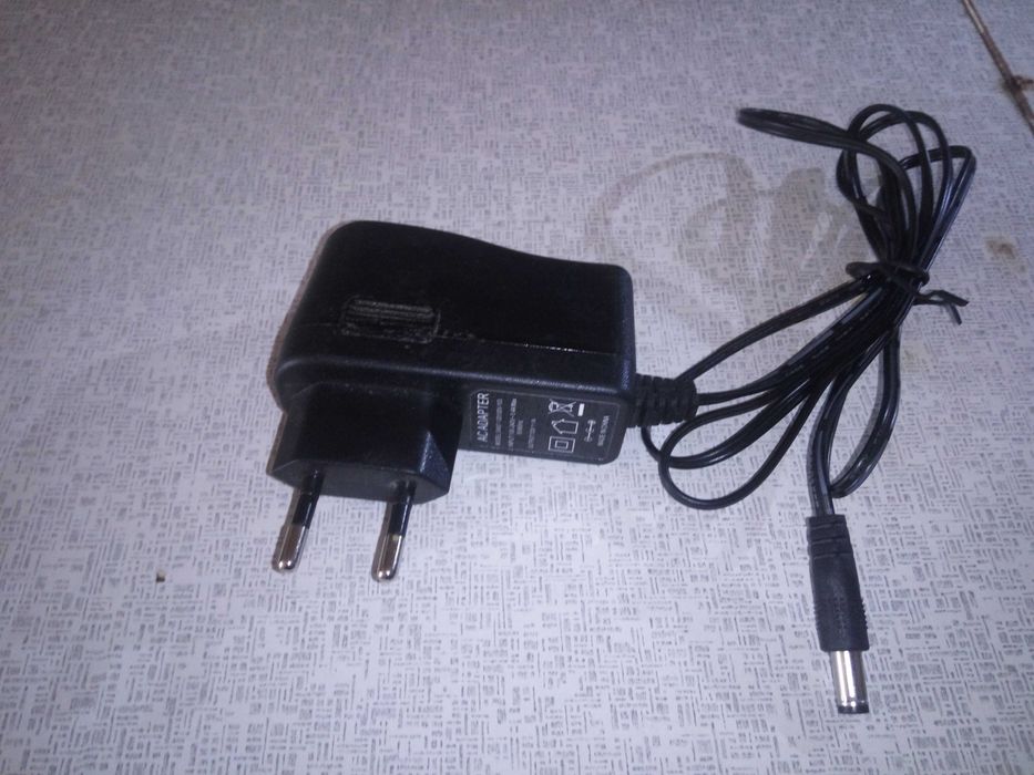 Блок питания 12в,9в,5в DC5.5-2.5MM