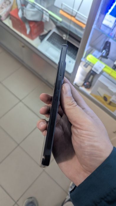 Продам Xiaomi redmi 14c 8/256gb