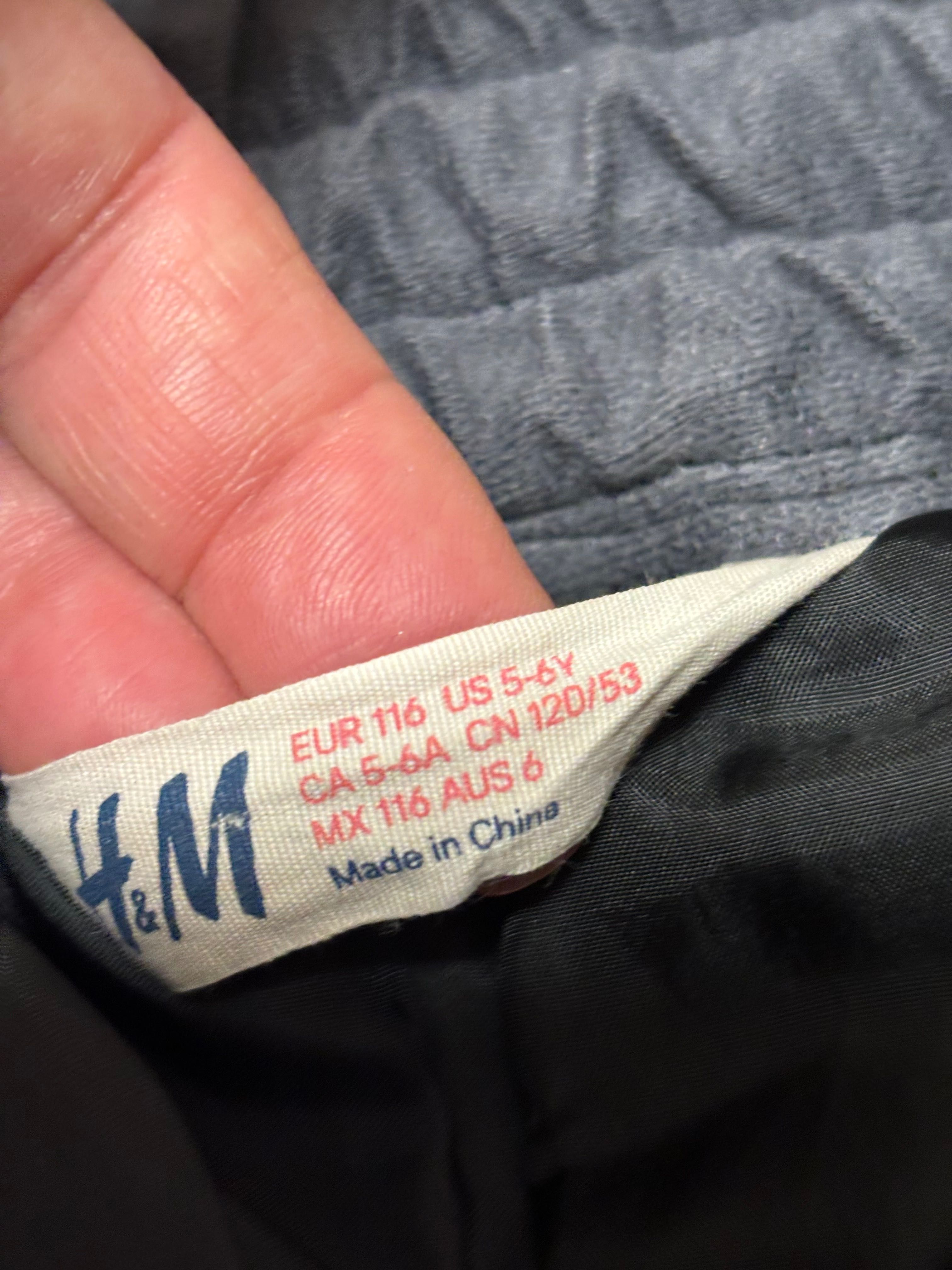 H&M Czarne ocieplane spodnie zimowe narciarskie szelki karczek r 116