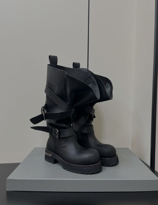 Kozaki - Balenciaga Venom