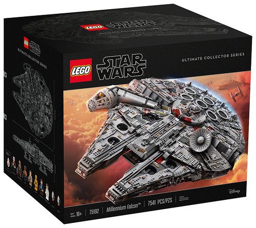 LEGO Star Wars Millennium Falcon 75192 Novo