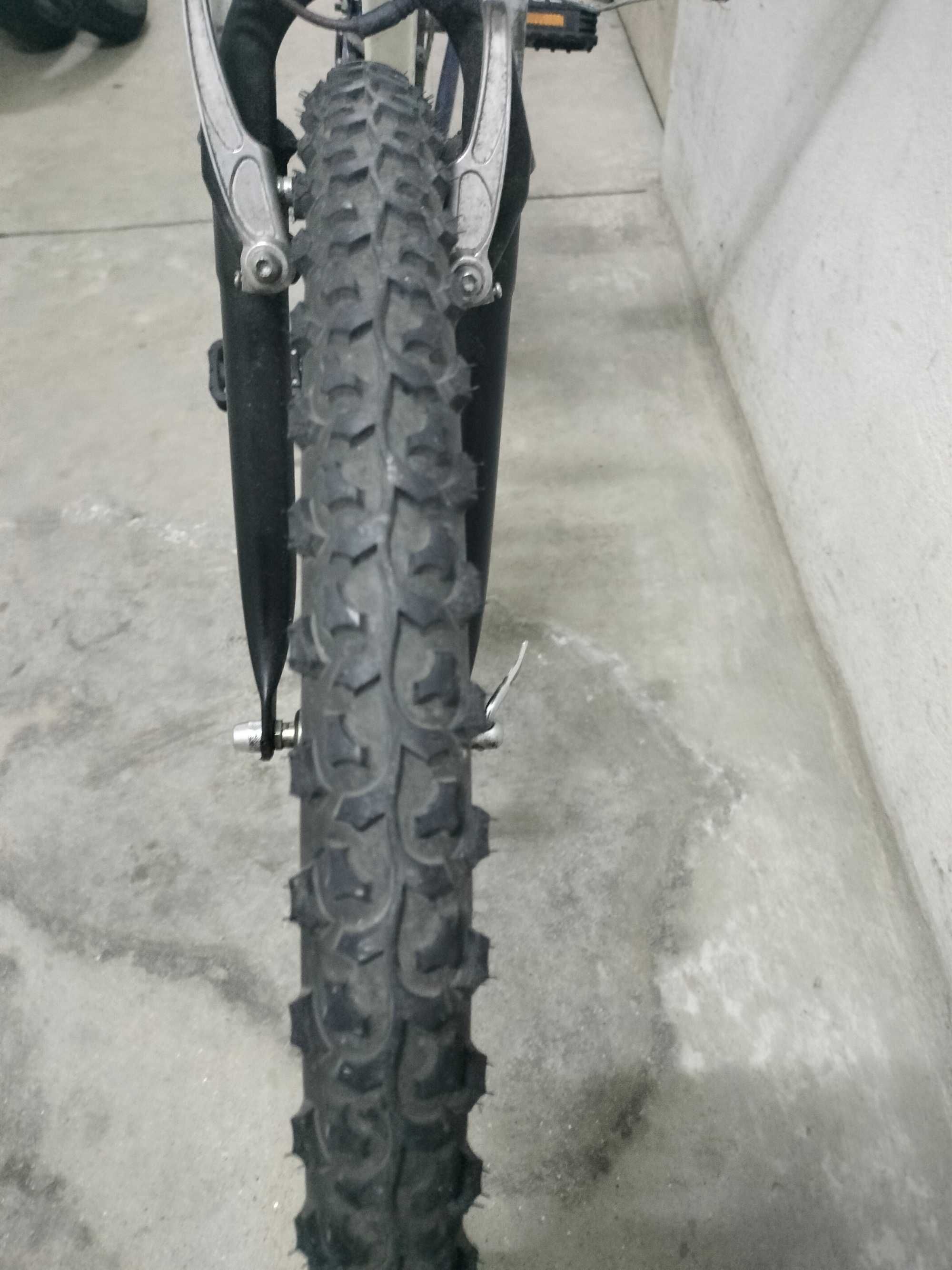 Bicicleta BTT em bom estado
