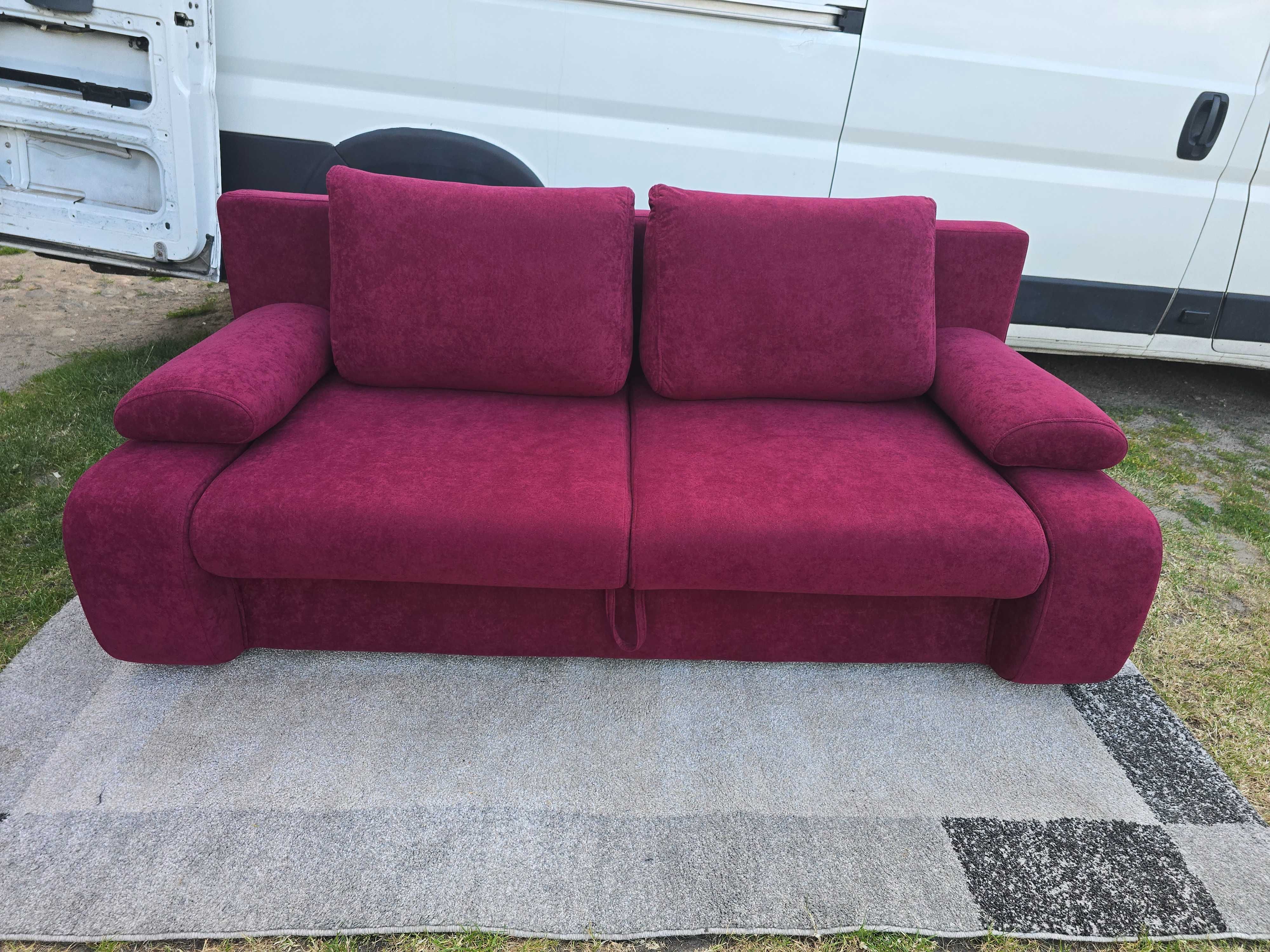 Sofa z funkcją spania i pojemnikiem na pościel