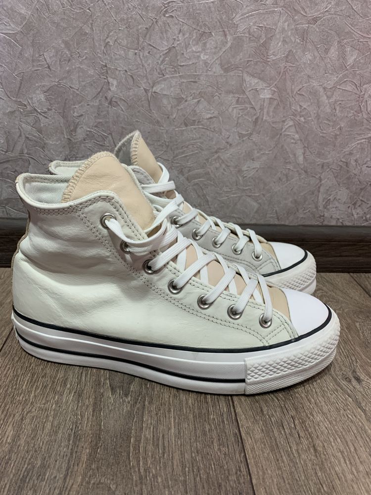 Converse Chuck Taylor Lift