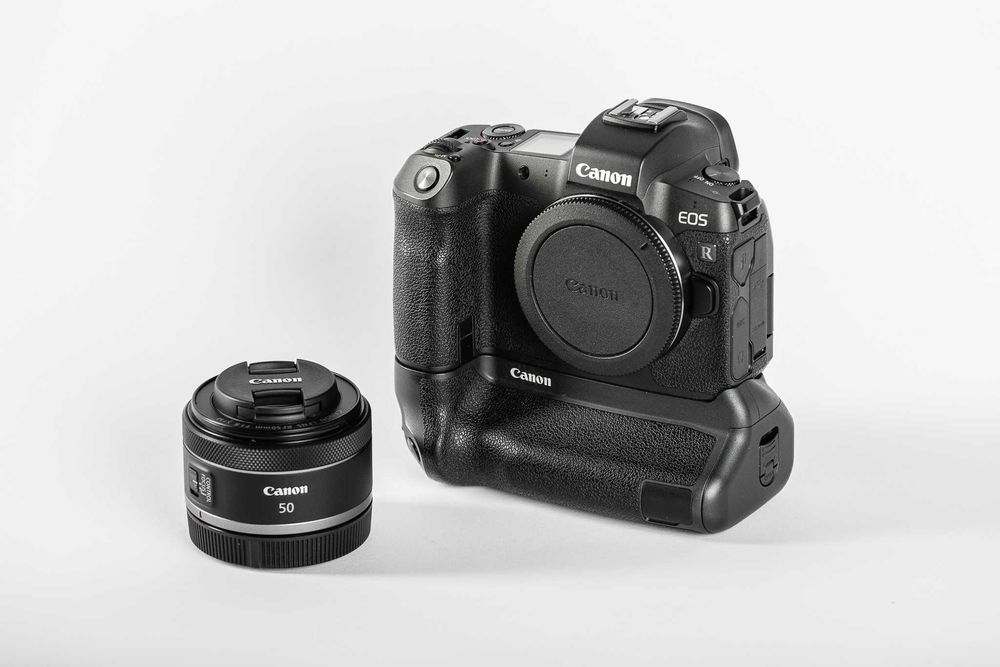O Kit Perfeito para Fotografia: Canon EOS R + Punho + Lente 50mm