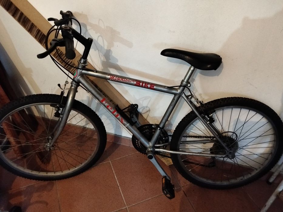 Bicicleta tenho em bons condições