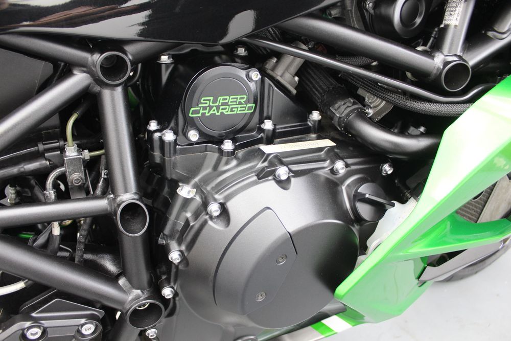 Kawasaki Ninja H2 SX