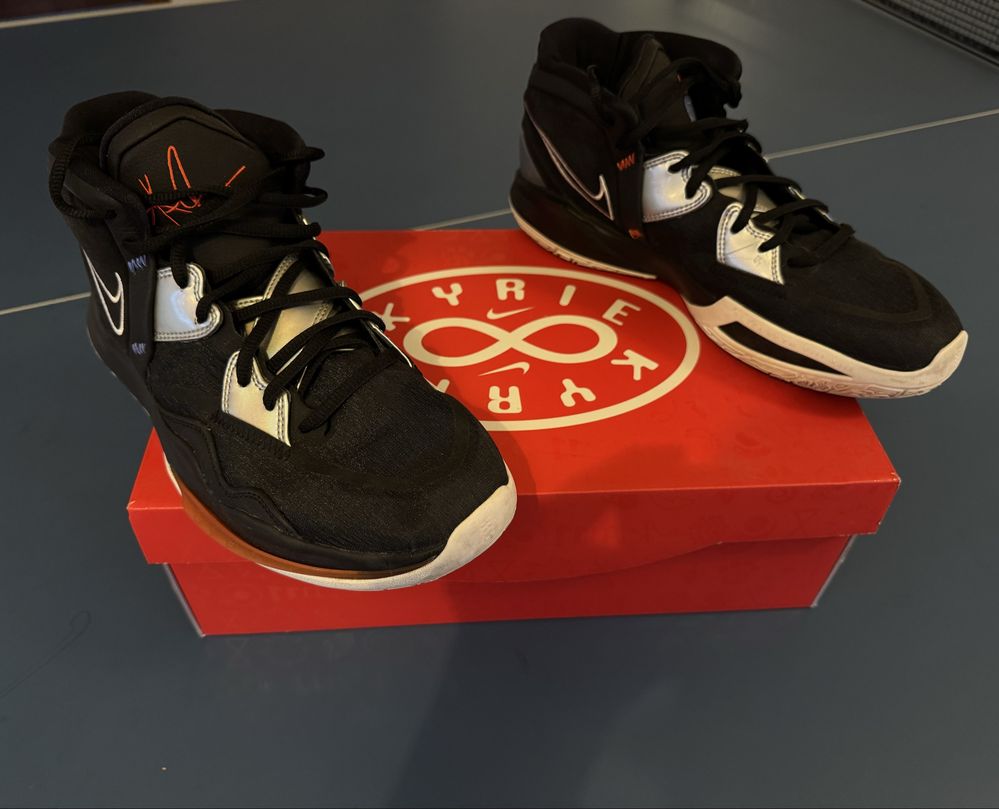 Buty Nike Kyrie 8 Infinity Fire and Ice rozmiar US11.5/EU45.5