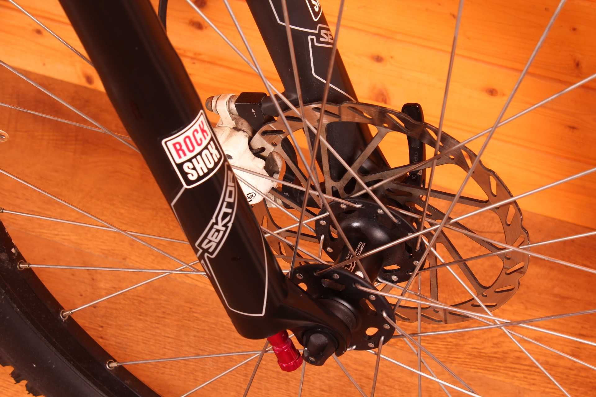 Rower Poison Arsen AM, Rock Shox Sektor + DT Swiss, Deore XT, SLX, BDB