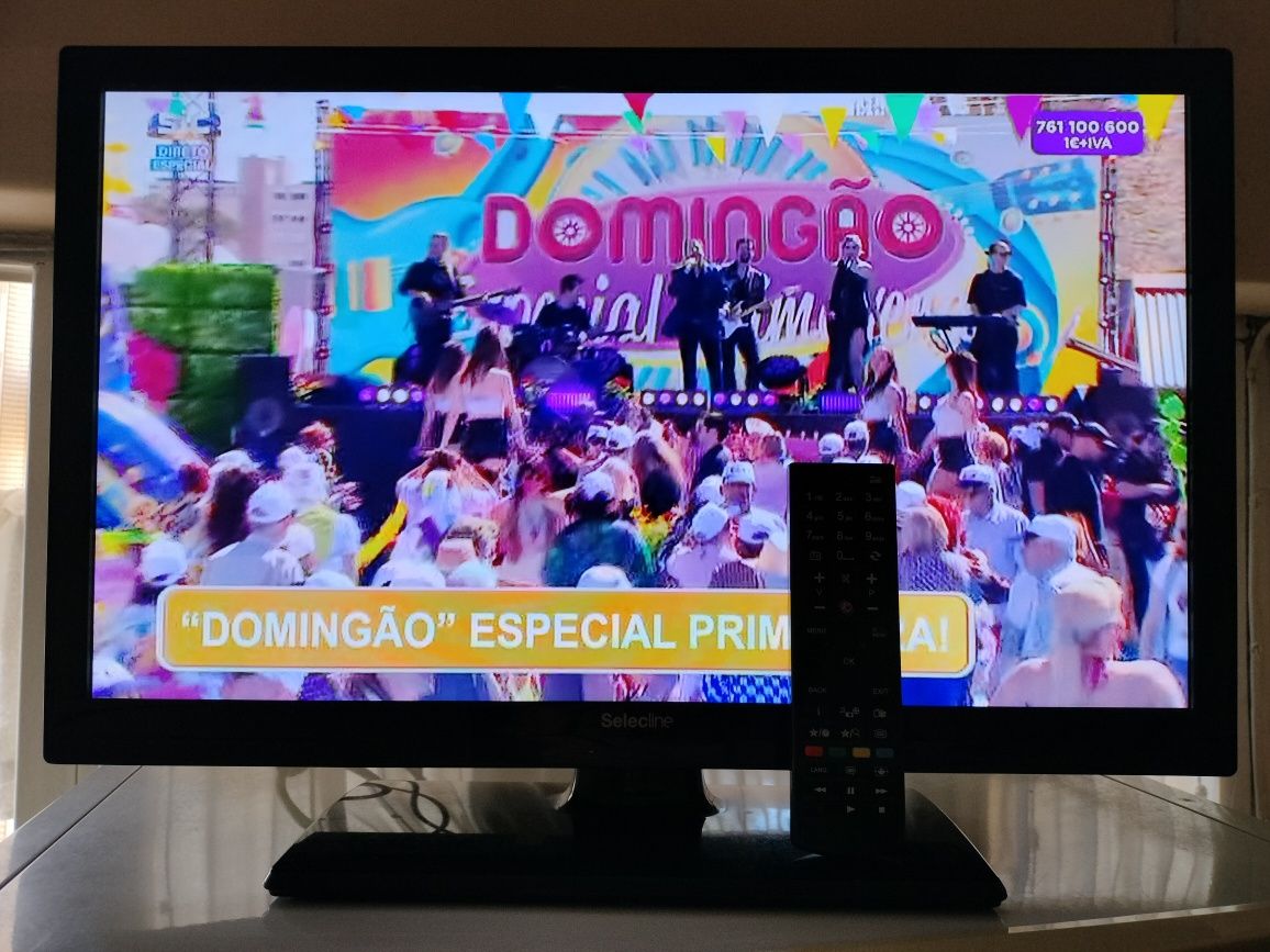 Televisão LCD 27 polegadas