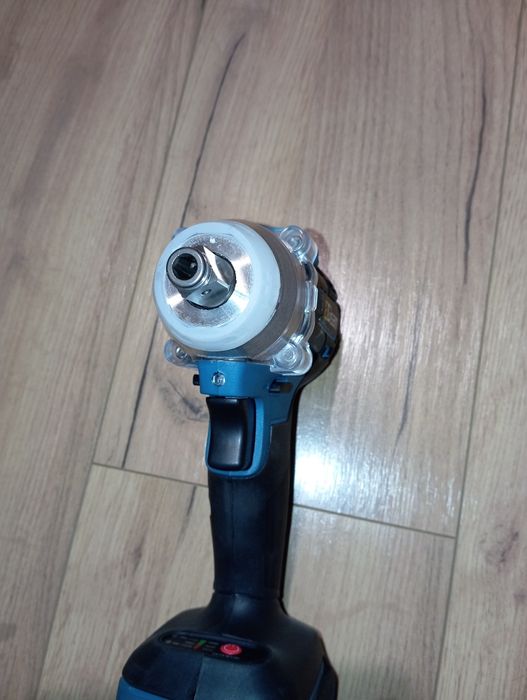 Nowy udarowy klucz akumulatorowy Gisam Makita 520Nm