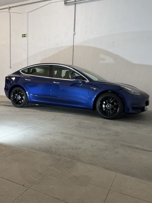 Tesla Model 3 Sr plus LFP