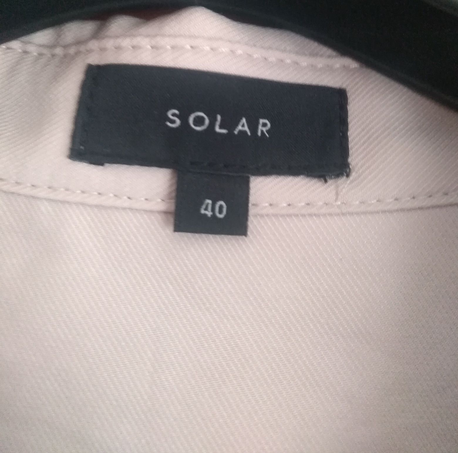 Damska koszula solar w rozmiarze 40.