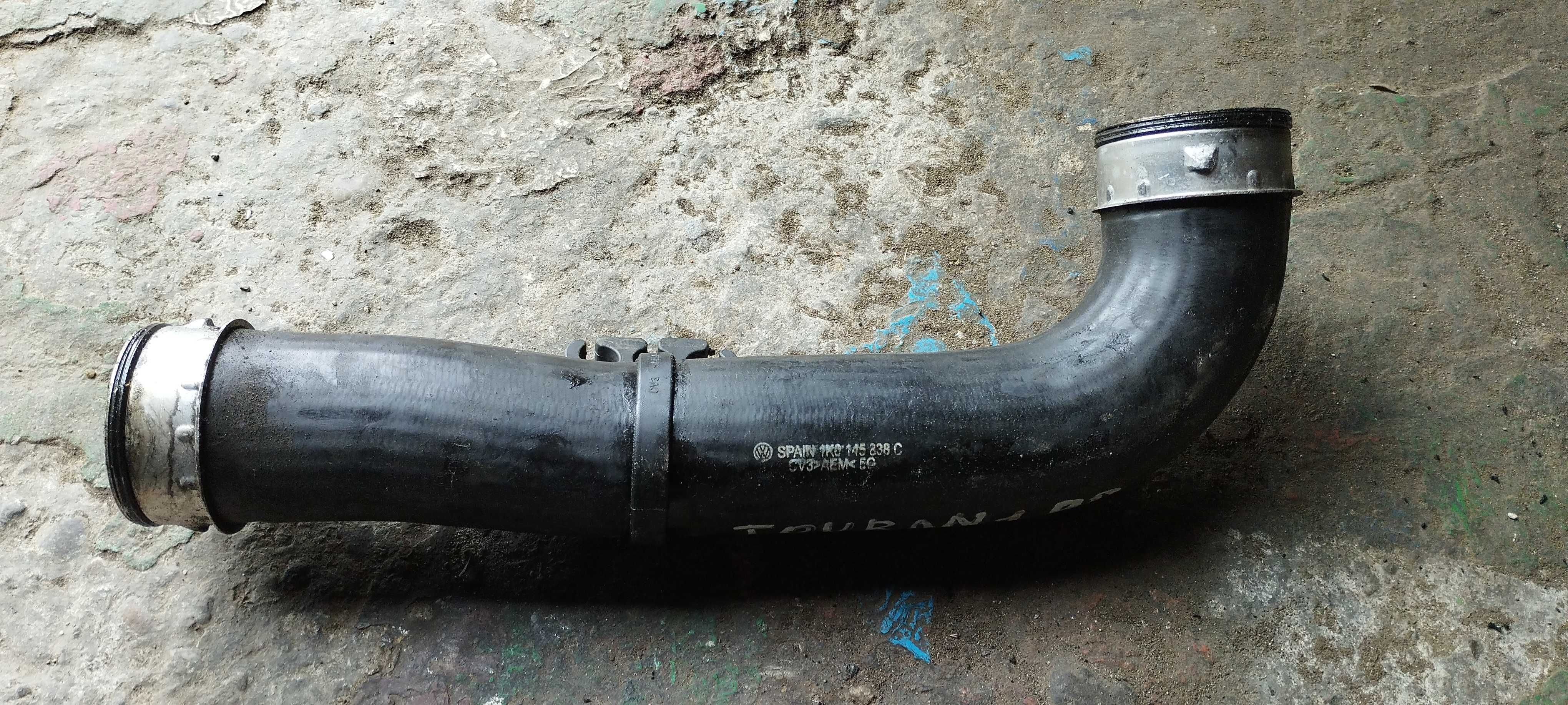 Шланг (патрубок) интеркуллера volkswagen touran 03-06 1K0145838C