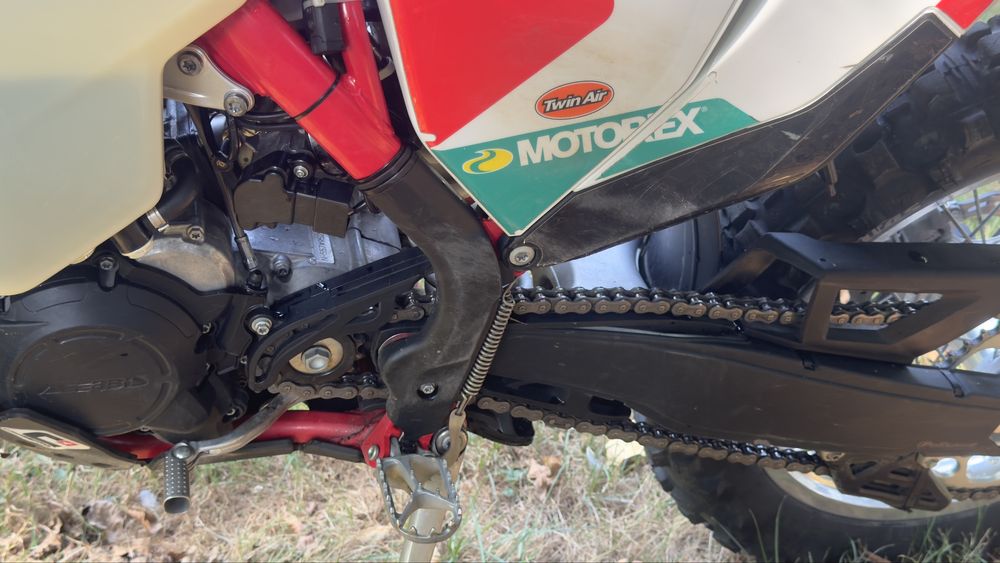 GasGas EC 300 - (47 horas, nova)
