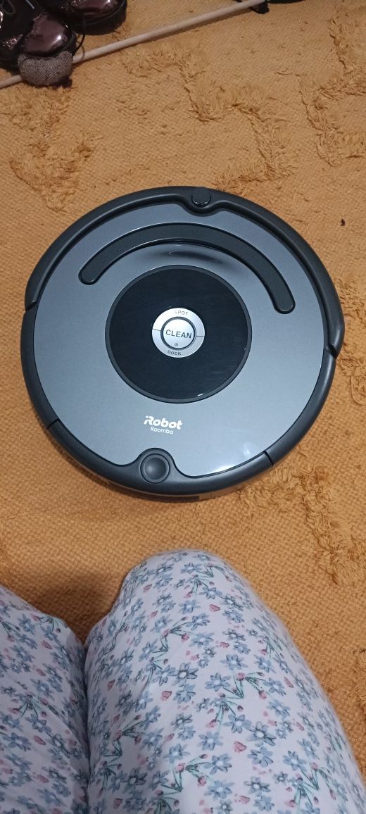 Aspirador Robot Roomba 676