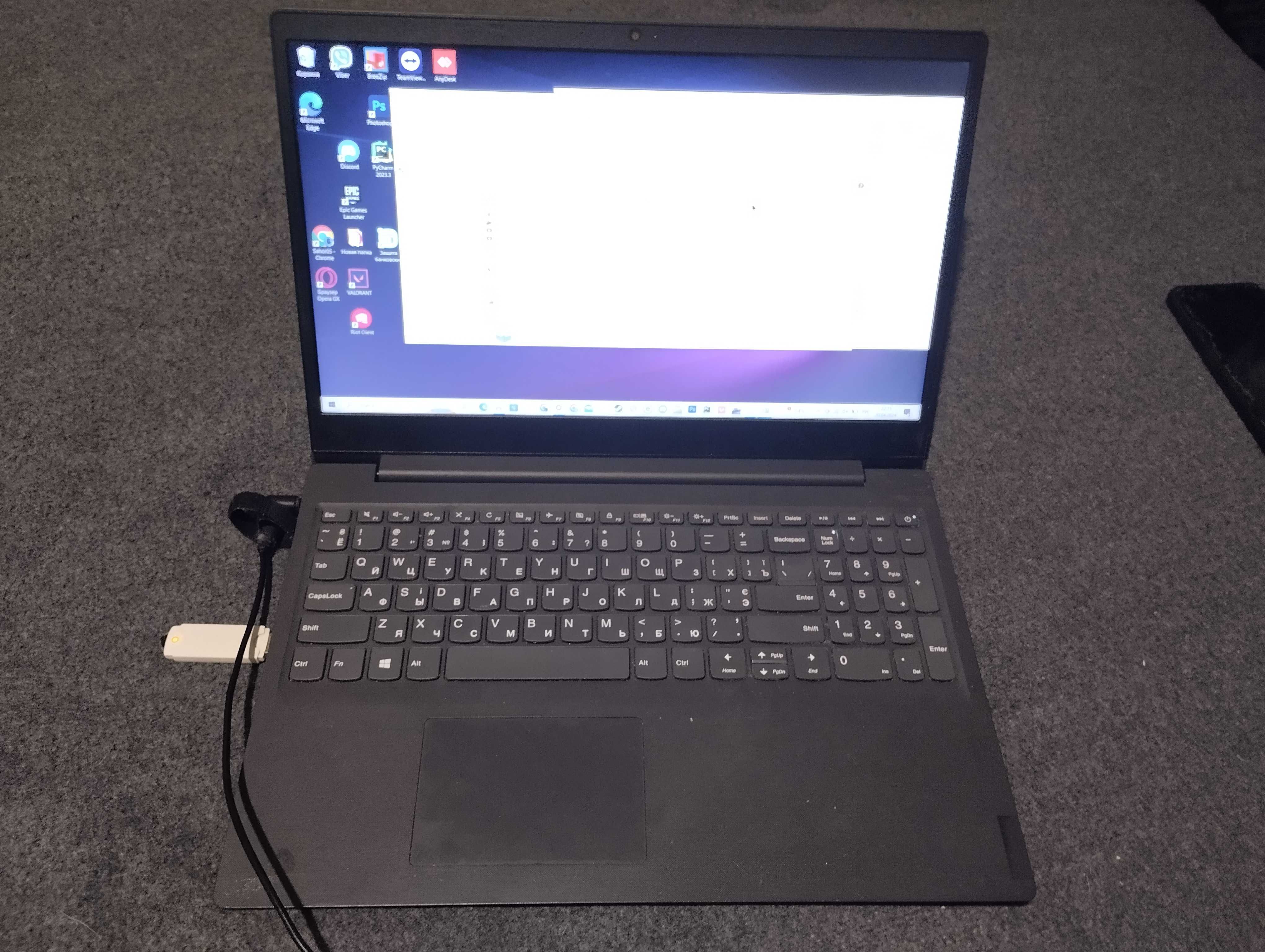 Ноутбук Lenovo ADA V15