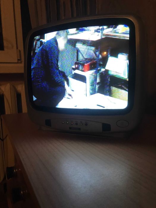 Продам телевизор Sharp