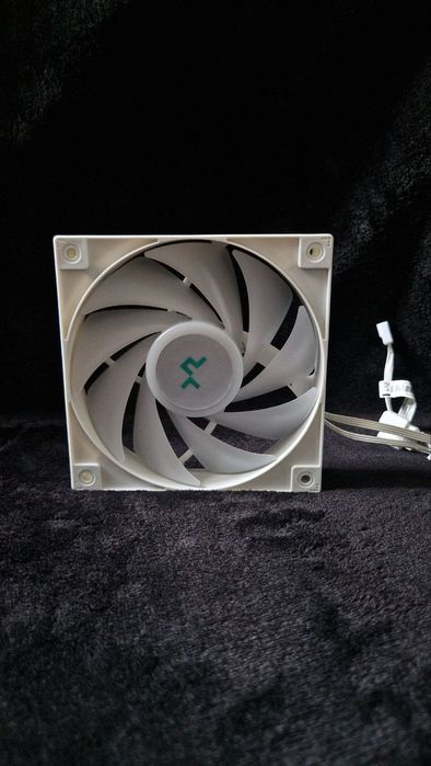 Процесорний  кулер башня Deepcool AG400 ARGB White новий